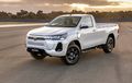 Kaleidoskop 2023: Toyota Hilux Menjadi Hijau Berkat Elektrifikasi