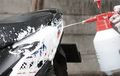 Masih Bandel Cuci Motor Pakai Sabun Cuci Piring? Ahli Peringatkan Hal Ini