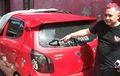 Kaca Belakang Daihatsu Ayla Bolong, Pecah Jadi Serpihan Ulah Kawanan Pencari Jati Diri
