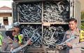 Kecurigaan Polisi Benar, 1.750 Benda Bikin Kuping Panas Bersarang di Mobil Boks Mogok