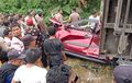 Truk Tronton Gilas 5 Mobil dan 5 Motor Bergantian, 6 Nyawa Tercabut di Simalungun