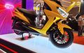 Pasutri Muda Merapat, Beli Motor Listrik Polytron di IIMS 2024 Dapat Alat Elektronik Rumah Tangga