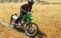 Pilihan Motor Trail 250 Cc, Segini Harga Motor Baru Kawasaki KLX250 2024
