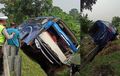 Rombongan Perangkat Desa Nyaris Disambar Maut, Bus Yang Ditumpangi Ambyar di Tol Tangerang