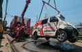 Daihatsu Luxio Berjuluk Wara Wiri Suroboyo Basah Kuyup, Terbang Mendarat di Lokasi Berair