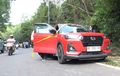 Daihatsu Rocky Merah Digaris Polisi, Pengemudi Luka di Leher Kena Sabetan Sajam