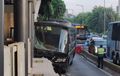 Bus Paspampres Gebrak Halte TransJakarta di Petamburan, Pengemudi Sengaja Banting Setir Karena Ini