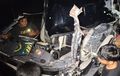 Isuzu Elf Isi 18 Orang Terkoyak di Tol Ngawi, Rencana Reuni Berubah Duka