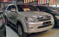 Incar Mobil Bekas Toyota Fortuner Keluaran Pertama, Segini Harganya di Awal 2025