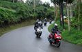 Cari Aman, Ini Tips  Berkendara dan Merawat Motor di Musim Hujan