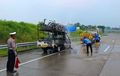 Mobil Pikap dan 16 Unit Sepeda Listrik Menghitam, Ludes Jadi Bangkai di Tol Gempol-Pasuruan