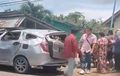 Petaka  Awal Bulan Puasa, Satu Dari Sembilan Santri Penumpang Toyota Calya Dibungkus Kain Kafan