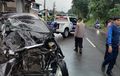 Wajah Avanza Remuk Usai Dihantam Lawan Tak Seimbang, Berawal Sopir Makan Jalan