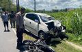 Bumper Sampai Atap Toyota Agya Terlipat, Honda CB150R Tergeletak, Seorang Pelajar Tewas Sia-sia