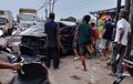 Innova Hitam Bikin Sore di Gresik Berubah Mencekam, Pontang-panting Habis Nyalip
