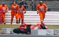 Red Flag MotoGP Inggris 2025 Dikira Settingan Bantu Marquez Bersaudara, Begini Faktanya