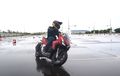Cara Bikin Tarikan Honda ADV 160 Kondisi Standar Jadi Lebih Enteng