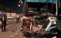 Bak Kena Ledakan Bom, Bodi Depan Bus Sugeng Rahayu Terburai Jepit Tubuh Sopir Sendiri
