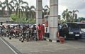 Mobil-Motor Pelat Nomor P Berbondong-bondong Sedot Pertalite dan Pertamax di Lumajang, Ini Sebabnya