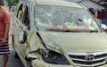 Toyota Avanza Hancur Lebur, Sopir Kabur Setelah Antar Bayi Usia 3 Bulan ke Surga