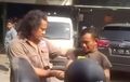 Kang Parkir Ngotot Minta Ongkos sampai Sabetkan Pisau, Korban Bukan Orang Sembarangan Untung Dipisah Polisi