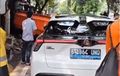 Mobil Listrik MG 4 EV Kesetanan di Jagakarsa, Lukai Parah Dua Petugas PPSU Naik Germo