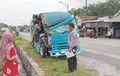 Isuzu Elf Rombongan Siswa SMK Terkoyak Separuh, Bodi Kanan Bolong Lukai 4 Orang
