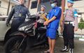 Sekali Mendayung Dua Tiga Pulau Terlampaui, Sambil Joging Pemuda Ini Comot Honda Vario Karbu