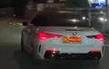 BMW 430i Putih Ini Dihujat, Tangan Penumpang dan Pelat Nomor Kemenhan Mencolok