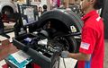 Ladies, Ini Manfaat Balancing dan Spooring Ban Mobil Secara Berkala