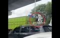 Seperti Wilayah Tanpa Hukum, Truk di Jalan Raya Bekasi Cakung Digerogoti Bajing Doyan Besi