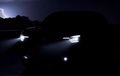 Bocoran Mobil Baru Suzuki di IIMS 2026 Makin Jelas, Pamer Teaser Siluet SUV dan Kode Petir