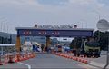 Drama E-Toll Error Jadi Insiden Serius, Seorang Pria Ngamuk dan Ancam Petugas di Tol Gending