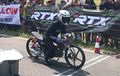 Tak Cuma Perkara Racikan Mesin, Ini Kenapa Peran Joki Krusial di Balap Motor Drag