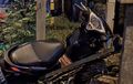 Wanita Korban Jambret Pacu Honda Vario 110 Gagal Kejar Vario 150, Berakhir Tabrak Pagar Besi