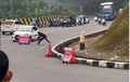 Geger Toyota Agya Diadang dan Ditimpuk Helm di Puncak Pass, Nama Debt Collector Ikut Terseret