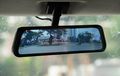 Blind Spot Bukan Satu-satunya Musuh, Kebiasaan Ini Juga Bisa Cegah Kecelakaan