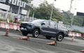 Fitur Pendukung Lengkap, Toyota Hilux Sanggup Lewat Segala Medan Jalan