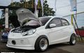 Honda Brio Putih Ini Tenaganya Lebih Dahsyat Dari Honda Civic Type R