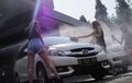 Hindari Mencuci Mobil di Bawah Sinar Matahari, Ini Alasannya