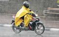 Cara Merawat Motor Bekas, Ini Penyebab Mesin Motor Brebet Saat Hujan-hujanan