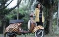 Hari Batik Nasional - Nilai Sejarah dan Budaya Bangsa Berpadu di Vespa Klasik Ini