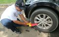 Supaya Mobil Tidak Digembok Petugas Dishub 