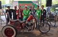 Ini Dia, Orang Yang Bikin Motor 'Ojo Dumeh' Di KUSTOMFEST 2017 Makin  Spesial