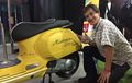 Vespa GTS 300 Dicoret-coret  Hiro “Wildman” Ishii, Pinstriper Mooneyes Jepang Di KUSTOMFEST 2017   