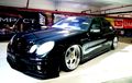 Mercedes-Benz E-Class Full Body Kit AMG Tambah Air Suspension, Keren!