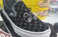Ini Sepatu Keren dari Vans X Mooneyes, Ada Bagian Part Mobil dan Motornya Loh