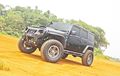 Takjub Lihat Modifikasi Jeep Wrangler JK Unlimited Sport 2013. Kolaborasi Dua Modifikator 