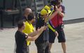 Ekspresi Girang Valentino Rossi Setelah Anak Asuhnya Jadi Juara Dunia Moto2