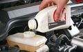 Sering Dilakukan, Ini Risiko Sering Gonta Ganti Minyak Rem Mobil